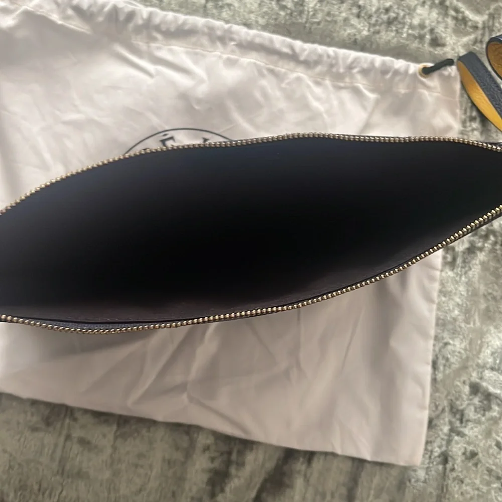 AUTHENTIC FAURE LE PAGE POCHETTE ZIP 29 in large scale Navy